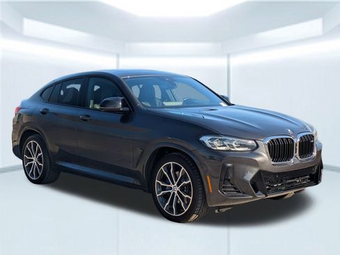 Used 2022 BMW X4 M40i w/ Premium Package image 8