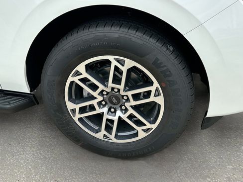 New 2026 Ford Expedition Active RWD image 20