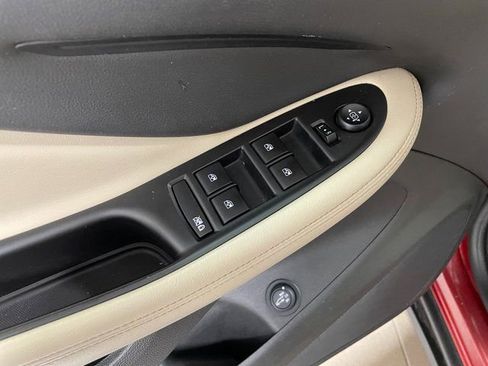 Used 2018 Buick Envision Preferred AWD/4WD image 19