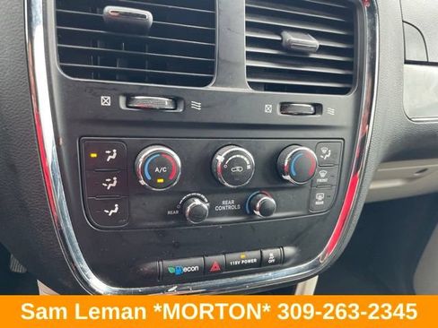 Used 2017 Dodge Grand Caravan SE FWD image 11