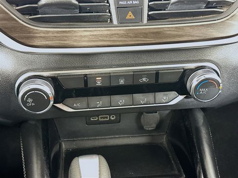 Used 2023 Nissan Altima 2.5 SV image 22