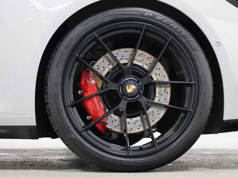 Used 2025 Porsche 911 Carrera 4 GTS AWD/4WD image 38