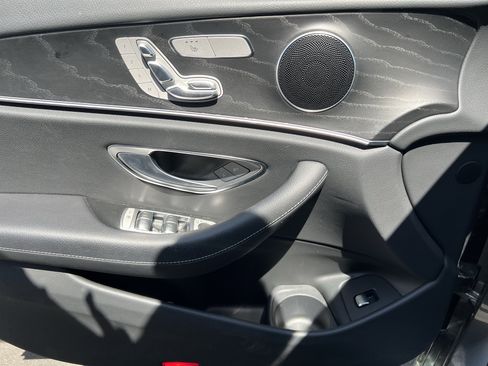 Used 2022 Mercedes-Benz E 350 Sedan image 14