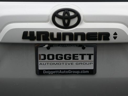 Used 2023 Toyota 4Runner SR5 Premium image 16