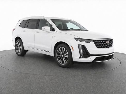 Used 2021 Cadillac XT6 Premium Luxury FWD image 9