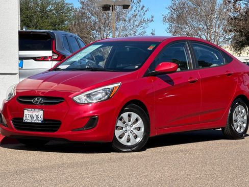 Used 2016 Hyundai Accent SE image 2