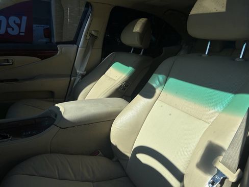Used 2007 Lexus LS 460 image 19