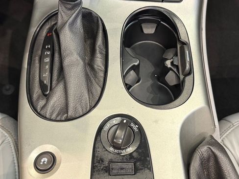 Used 2005 Chevrolet Corvette Convertible w/ Preferred Equipment Group RWD image 28