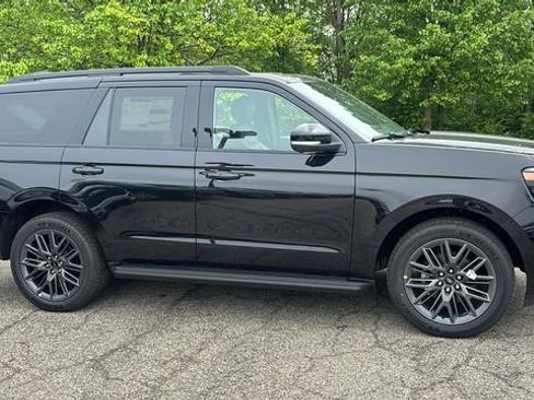 New 2026 Ford Expedition Platinum AWD/4WD image 29