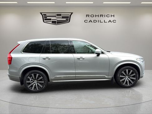 Used 2023 Volvo XC90 B6 Plus w/ Protection Package AWD/4WD image 4