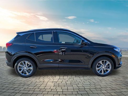 Used 2023 Buick Encore GX Essence w/ Experience Buick Package image 4