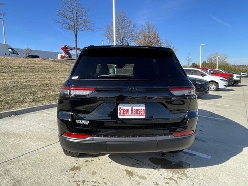 New 2026 Jeep Grand Cherokee Limited image 5