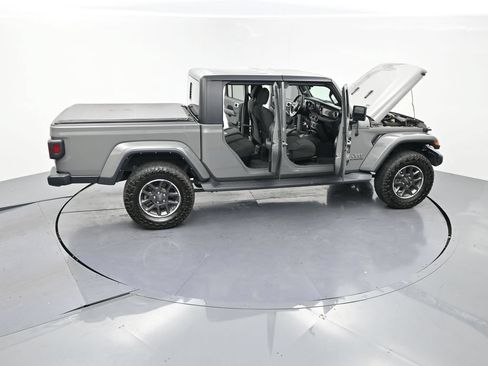 Used 2022 Jeep Gladiator Overland w/ Cold Weather Group AWD/4WD image 29