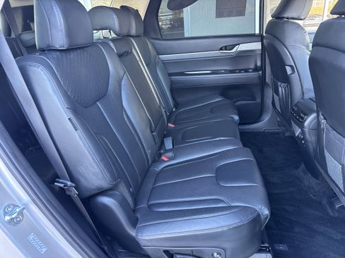 Used 2025 Hyundai Palisade SEL FWD image 16