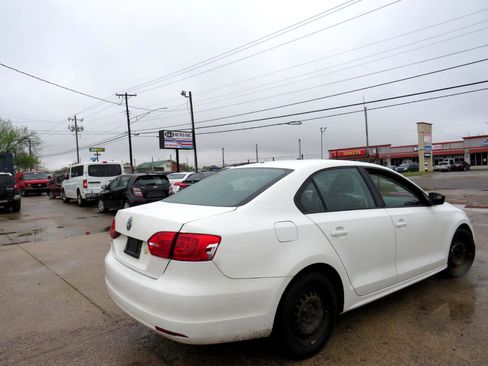 Used 2012 Volkswagen Jetta S image 5