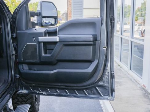 Used 2018 Ford F250 Platinum w/ Platinum Ultimate Package AWD/4WD image 34