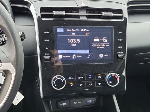 Certified 2024 Hyundai Tucson SE image 11