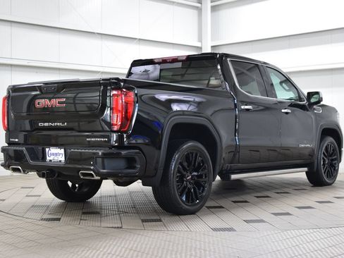 Used 2022 GMC Sierra 1500 Denali w/ Technology Package AWD/4WD image 8