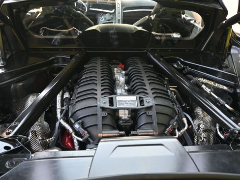 Used 2024 Chevrolet Corvette Z06 image 23