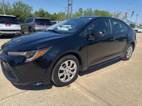Used 2024 Toyota Corolla LE FWD image 7