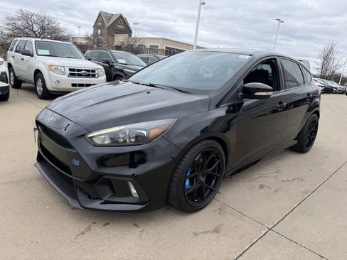 Used 2017 Ford Focus RS image 3