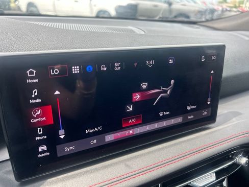 Used 2025 Dodge Hornet GT AWD/4WD image 11