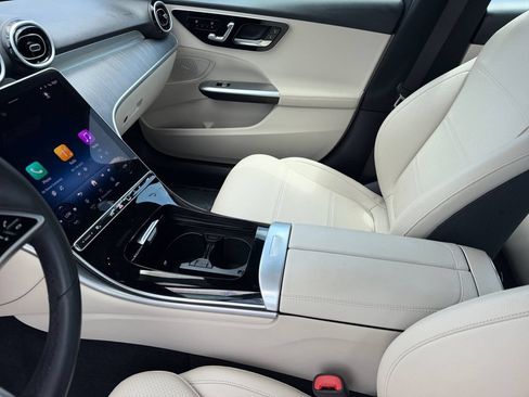 Used 2025 Mercedes-Benz C 300 4MATIC Sedan image 12