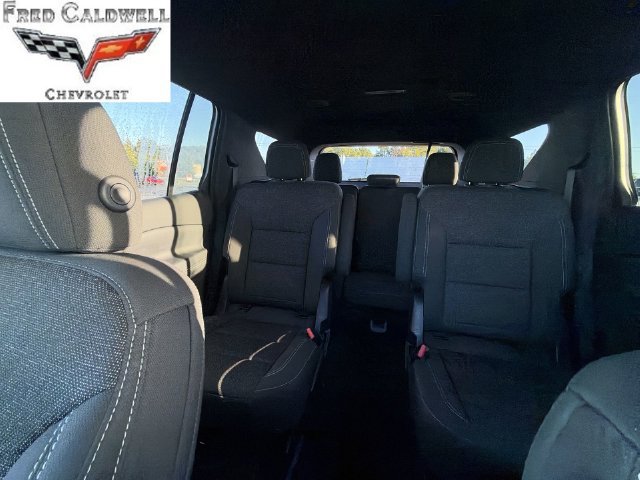 Used 2026 Chevrolet Traverse LT FWD image 13