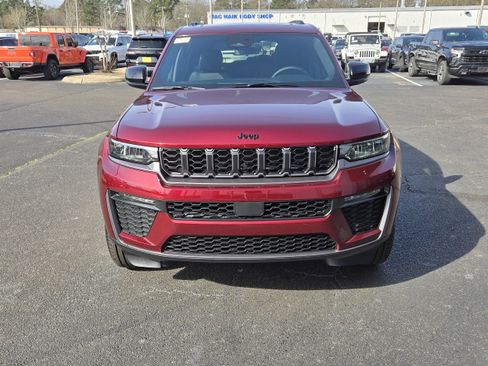 New 2026 Jeep Grand Cherokee L Limited image 18