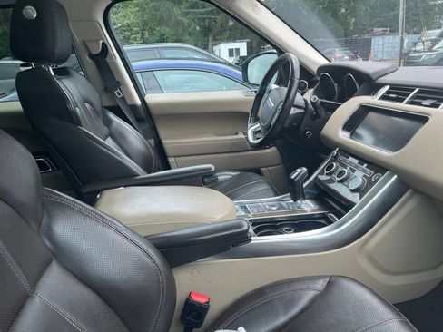 Used 2017 Land Rover Range Rover Sport HSE AWD/4WD image 8