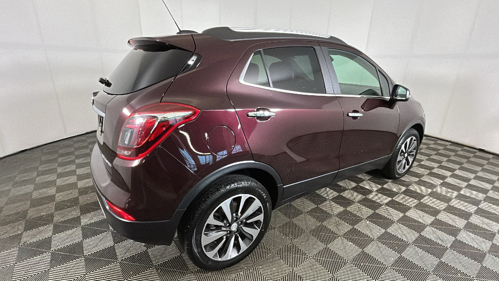 Used 2018 Buick Encore Preferred FWD image 3