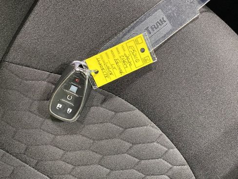 Certified 2020 Chevrolet Equinox LT image 36