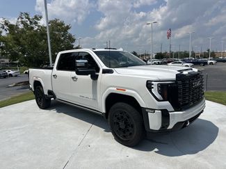 Used 2025 GMC Sierra 2500 Denali Ultimate AWD/4WD video 2
