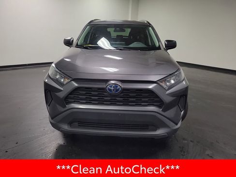 Used 2022 Toyota RAV4 LE AWD/4WD image 3