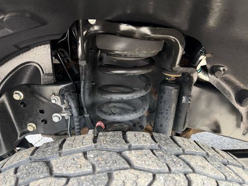 Used 2021 Ford F350 Lariat w/ Chrome Package image 5