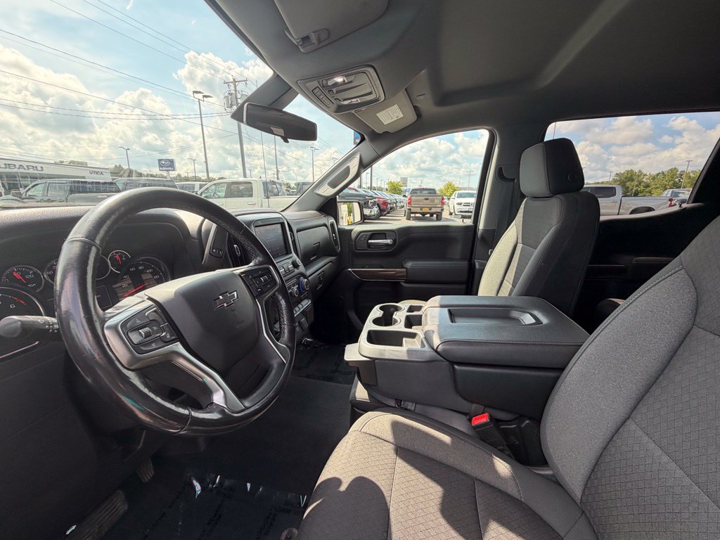 Used 2022 Chevrolet Silverado 1500 RST AWD/4WD image 12