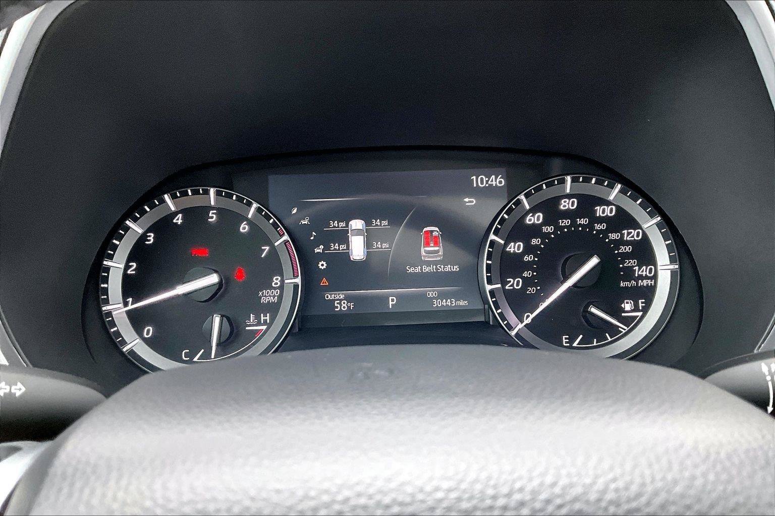Used 2021 Toyota Highlander XLE AWD/4WD image 14