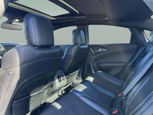 Used 2015 Chrysler 200 S w/ Comfort Group image 17