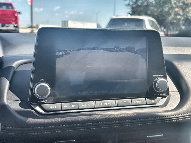 Used 2024 Nissan Rogue SV FWD image 14