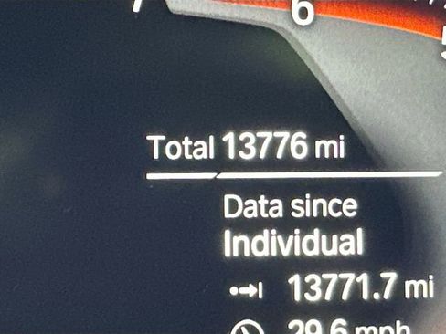 Used 2025 BMW X4 xDrive30i image 17