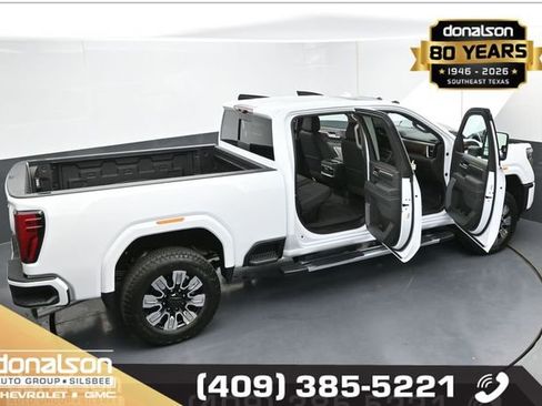 New 2026 GMC Sierra 3500 Denali w/ Denali Reserve Package image 25