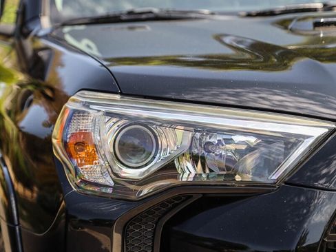 Used 2016 Toyota 4Runner Trail AWD/4WD image 11