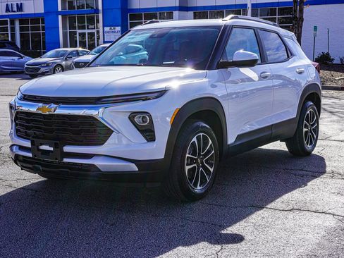 New 2026 Chevrolet TrailBlazer LT w/ Convenience Package image 3