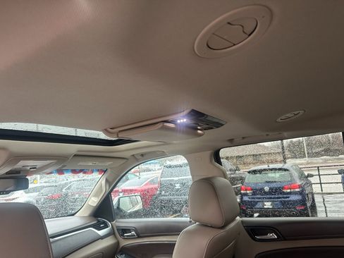 Used 2016 Chevrolet Suburban LTZ image 11