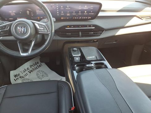 Used 2025 Buick Enclave Preferred w/ Trailering Package, 5000 lbs. AWD/4WD image 11