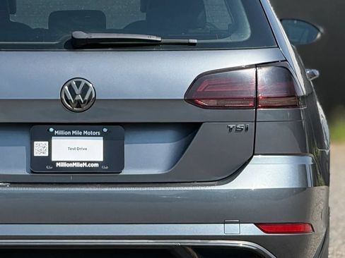 Used 2018 Volkswagen Golf SE FWD image 14