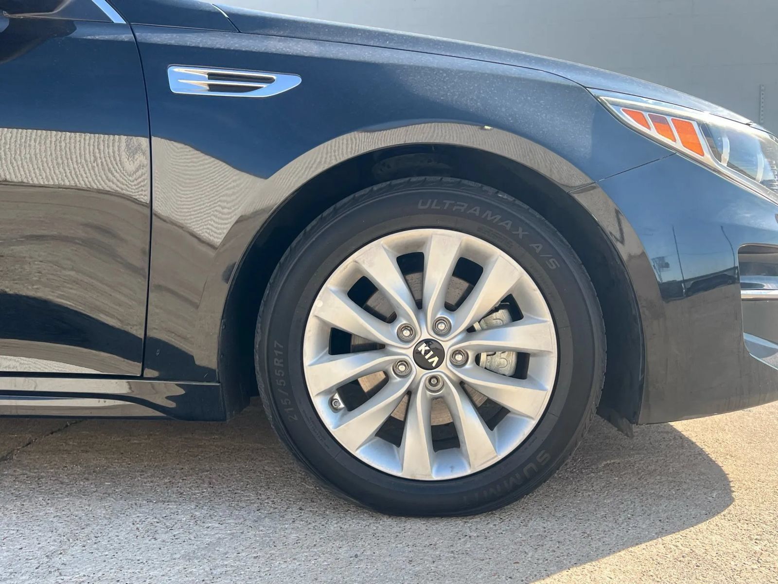 Used 2016 Kia Optima EX w/ Premium Package FWD image 43