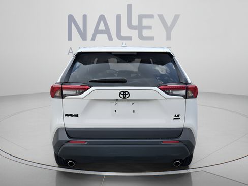 Certified 2023 Toyota RAV4 LE AWD/4WD image 4