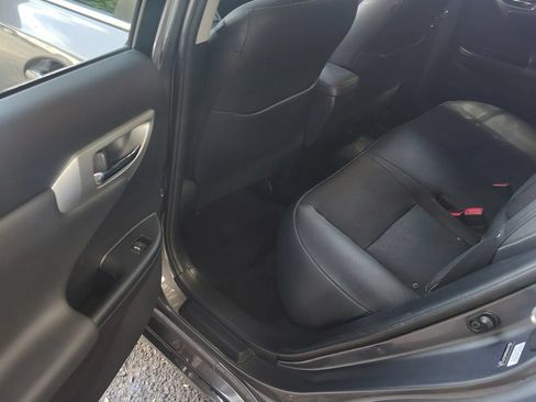Used 2012 Lexus CT 200h Premium w/ Leather Pkg FWD image 12
