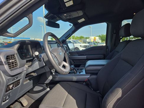 Used 2025 Ford F150 XLT w/ Equipment Group 302A MID AWD/4WD image 19